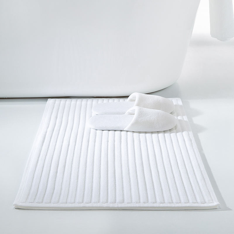 Stripe Design Luxury Bath Mat